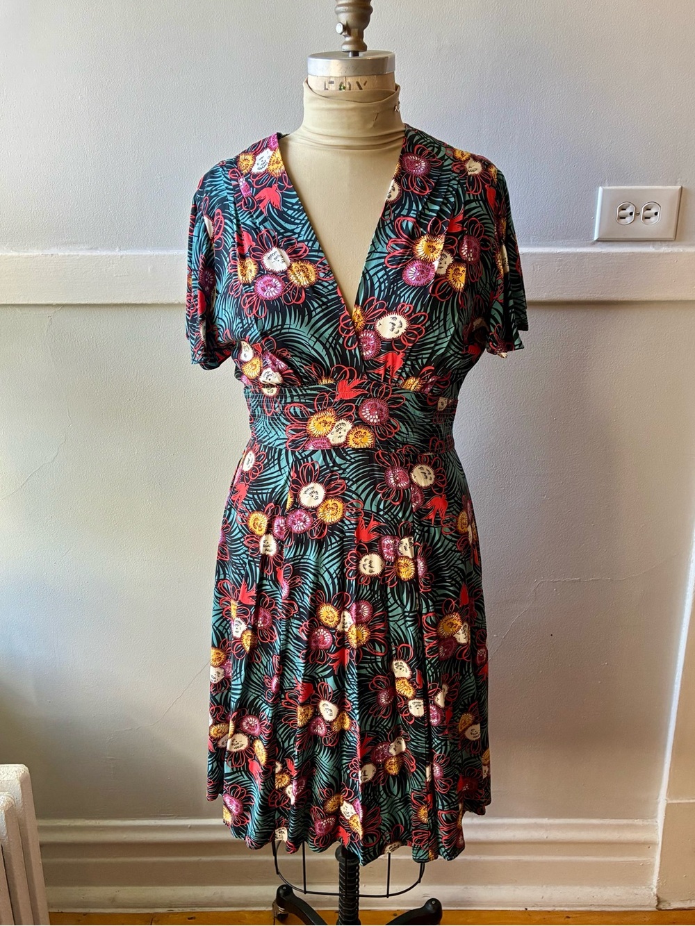 Trashy Diva Claire Dress in Curious Corsage Size 10